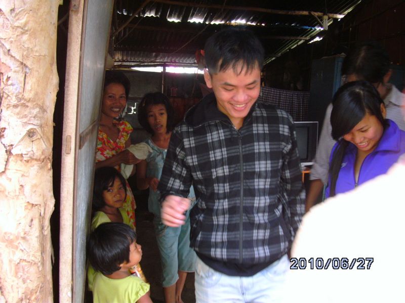 [Doves Club] Tiếp sức đến trường cho học sinh nghèo vùng xa - 2