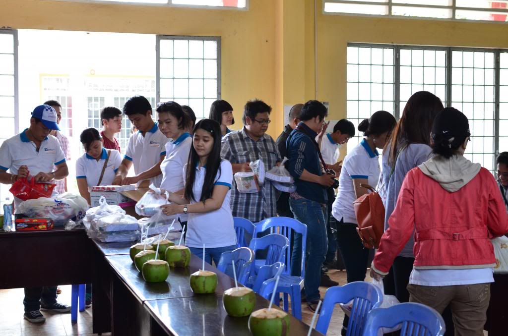 [Doves Club] Tặng Quà Tết Cho Các Gia Đình Neo Đơn và Khó Khăn tại Bến Tre (05/01/14) - 6