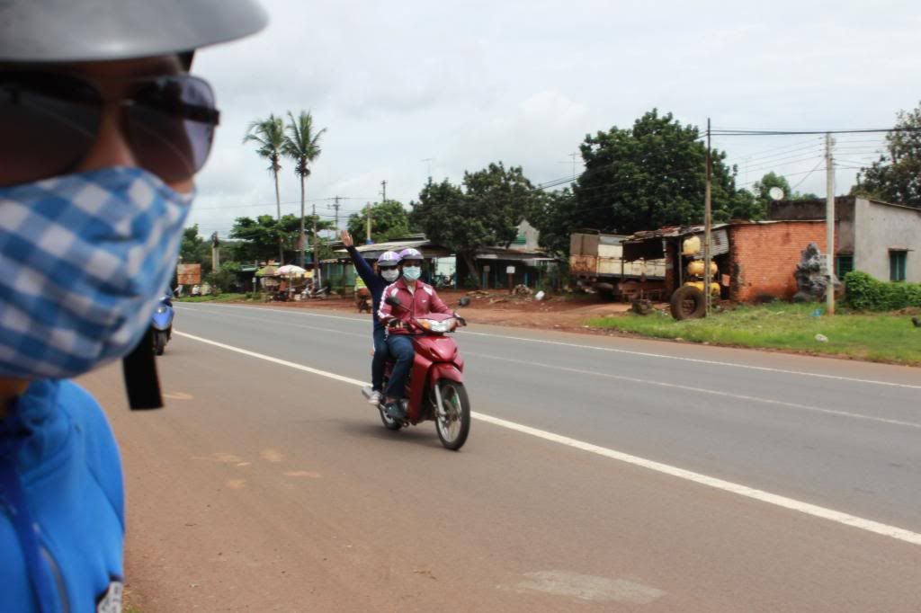 [Doves Club] Tiếp sức đến trường cho học sinh nghèo vùng xa - 6