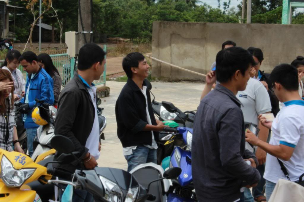 [Doves Club] Tiếp sức đến trường cho học sinh nghèo vùng xa - 9