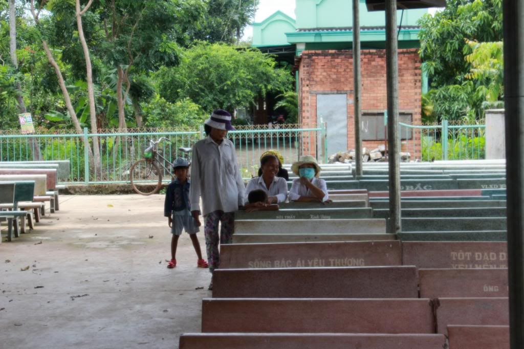 [Doves Club] Tiếp sức đến trường cho học sinh nghèo vùng xa - 17