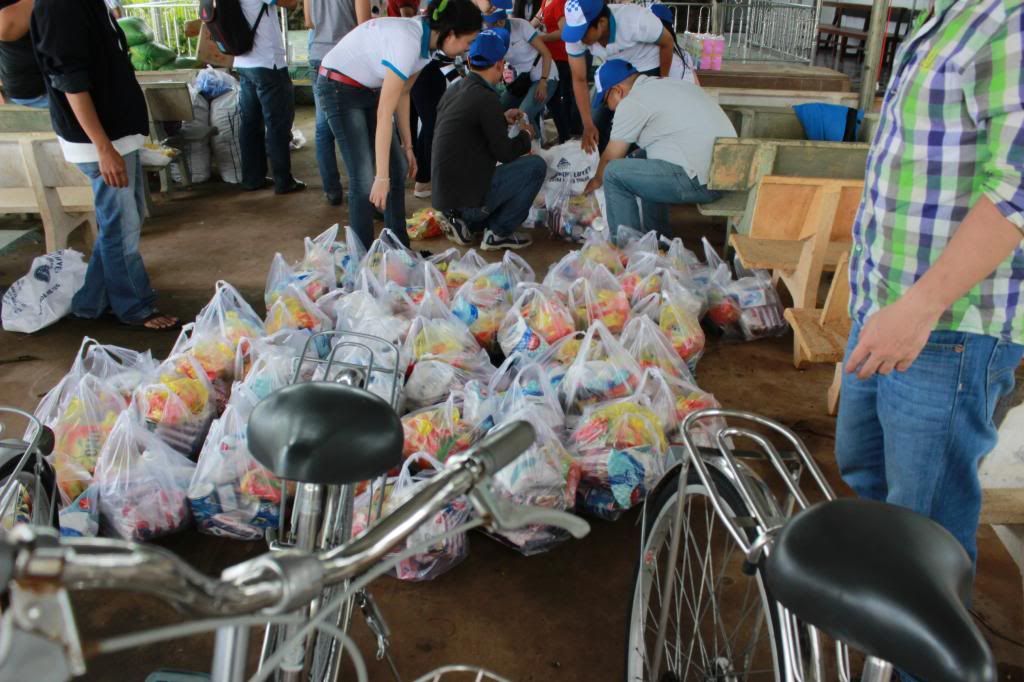 [Doves Club] Tiếp sức đến trường cho học sinh nghèo vùng xa - 19