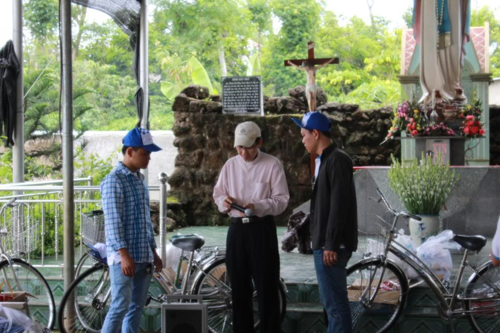 [Doves Club] Tiếp sức đến trường cho học sinh nghèo vùng xa - 10