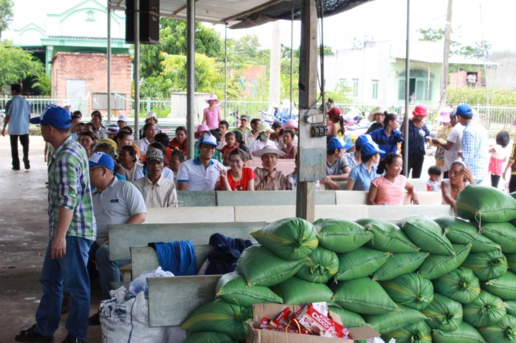 [Doves Club] Tiếp sức đến trường cho học sinh nghèo vùng xa - 13