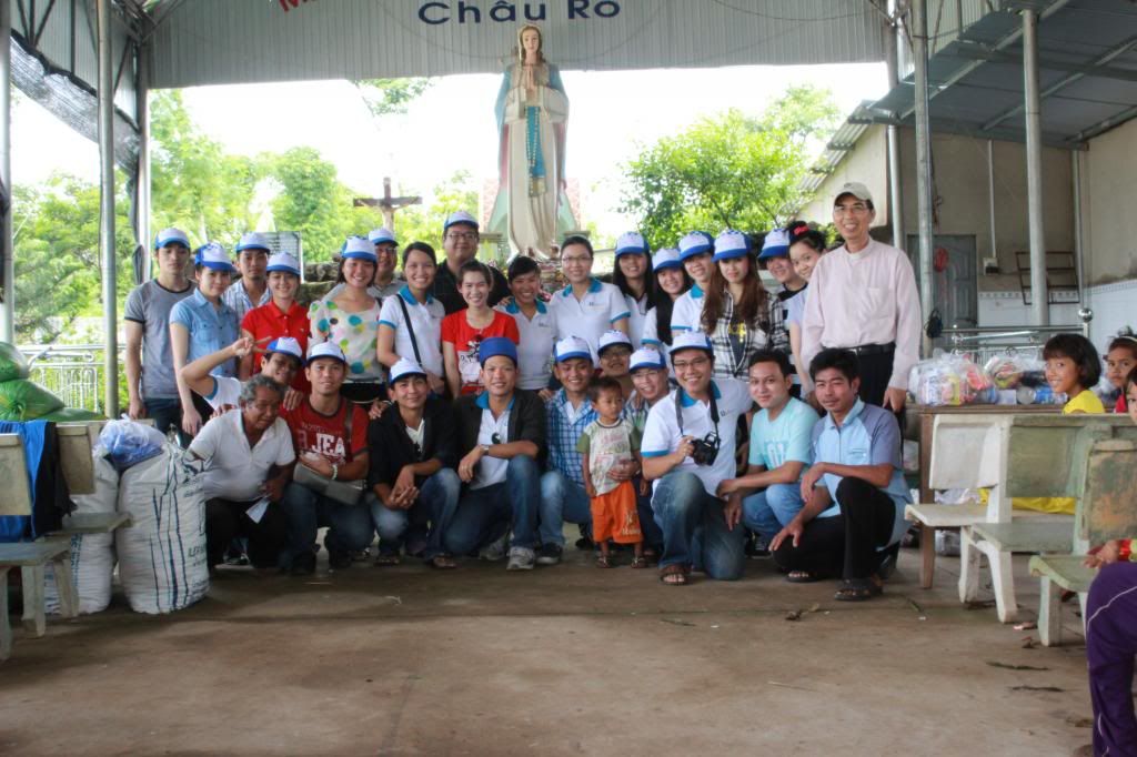 [Doves Club] Tiếp sức đến trường cho học sinh nghèo vùng xa - 1