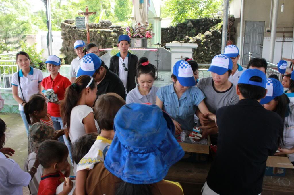 [Doves Club] Tiếp sức đến trường cho học sinh nghèo vùng xa - 19