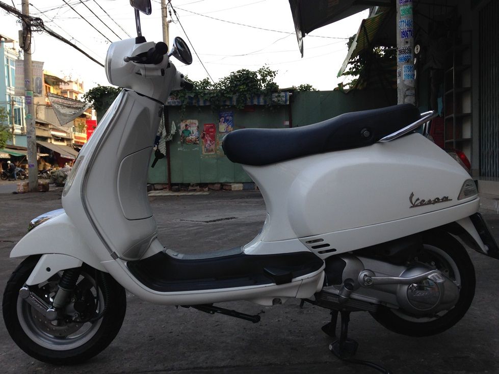 Bán Vespa LX 125 trắng 2009 - 1